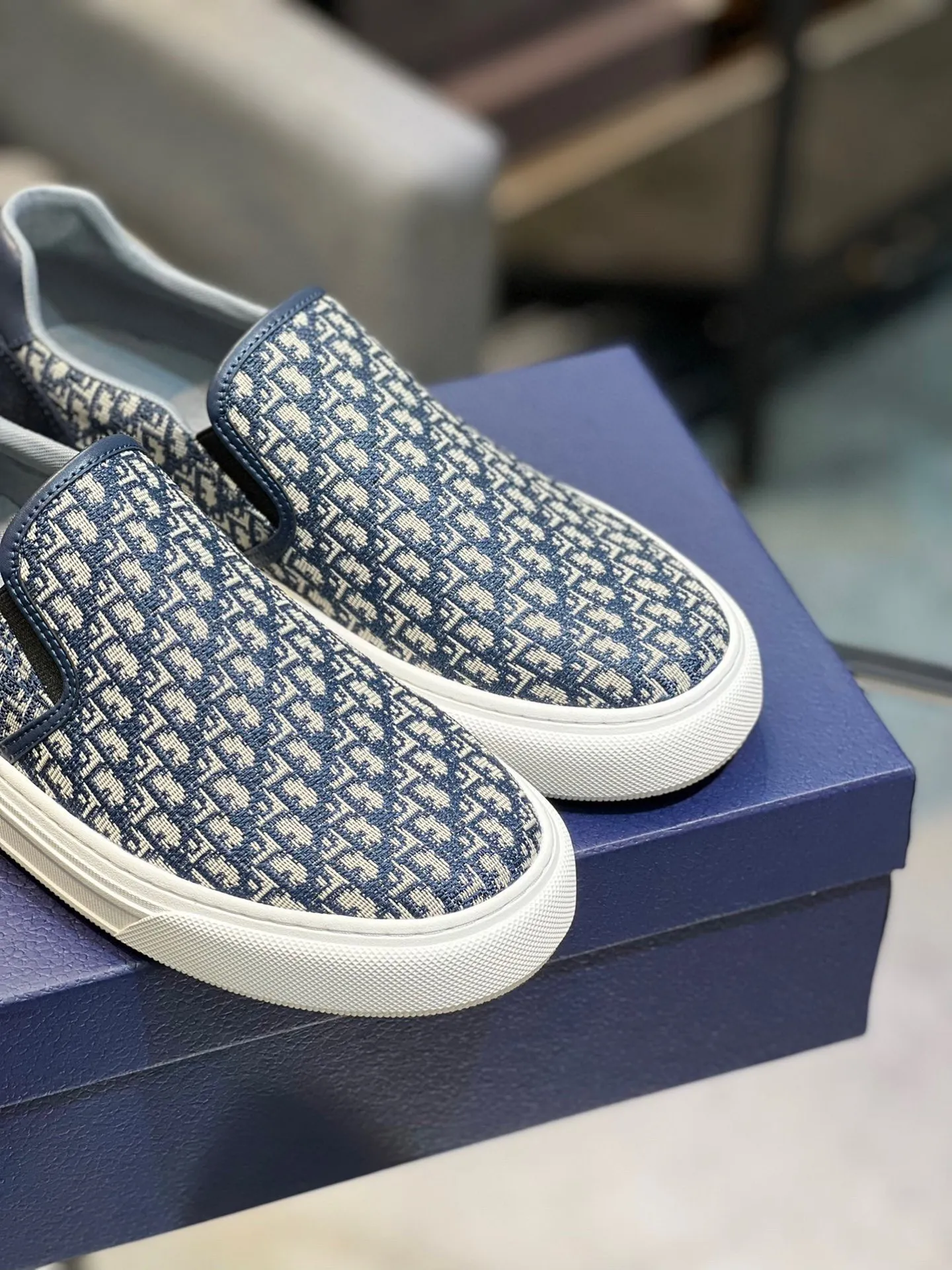 Men's shoes 💰380 The latest DiOr shipment, using imported top-grade jacquard fabric with cowhide design 👍 Breathable mesh lining, comfortable to wear, lightweight, original last mold, official website 1:1, private mold outsole, non-slip, color, multiple colors available, code number 38 to 44 (45 can be ordered)